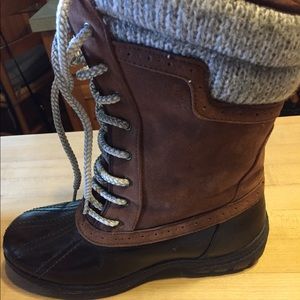 Ladies Size 9 LIKE NEW London Fog Duck Boots